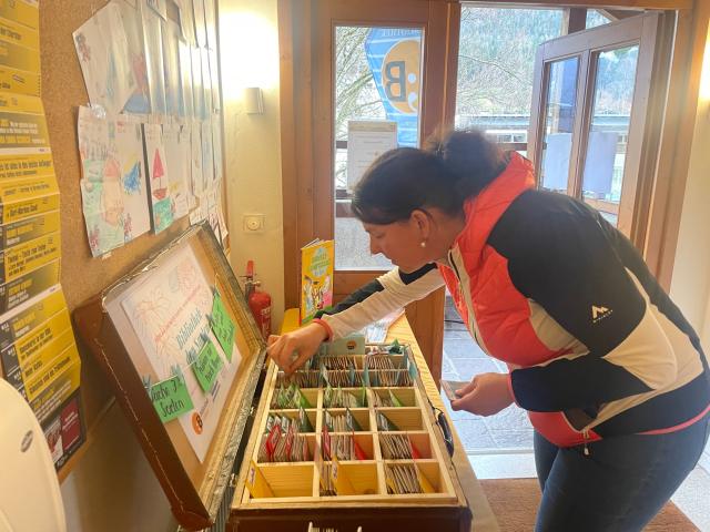 Bibliothek der Saaten 24